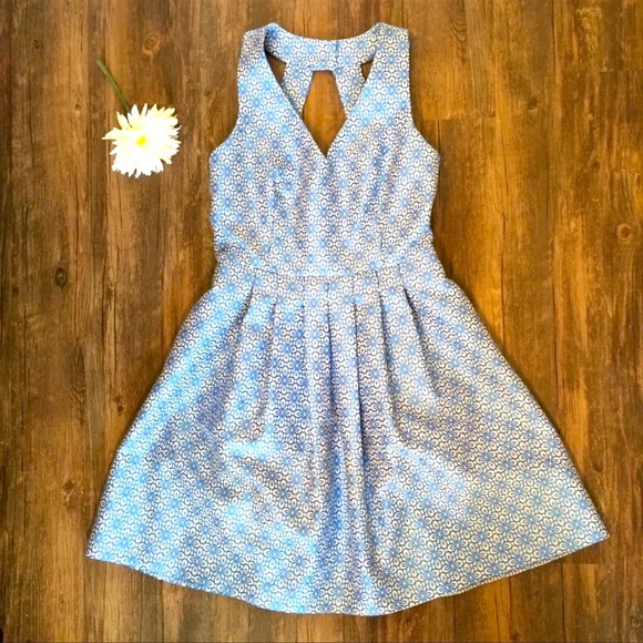 Banana Republic Dresses & Skirts - Banana Republic Atlantic Blue V-Neck Fit & Flare Dress. Size 10